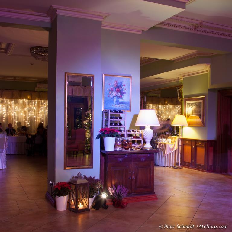 Hotel Sportwerk Tyniec Maly Ngoại thất bức ảnh
