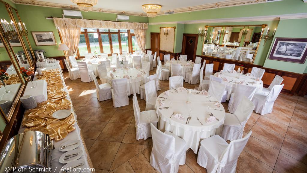 Hotel Sportwerk Tyniec Maly Ngoại thất bức ảnh