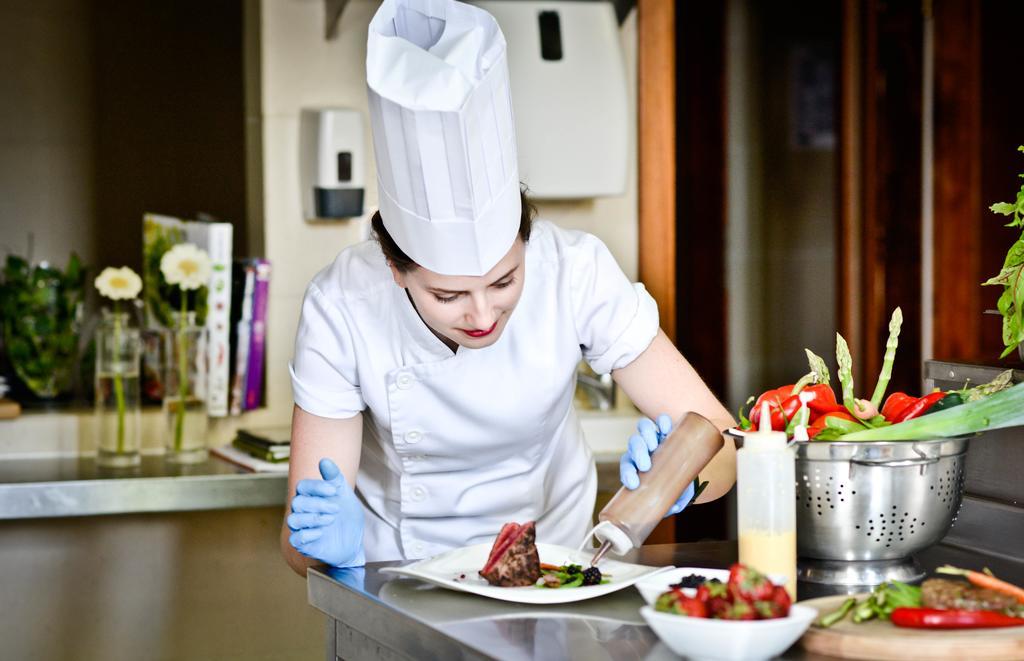 Hotel Sportwerk Tyniec Maly Ngoại thất bức ảnh